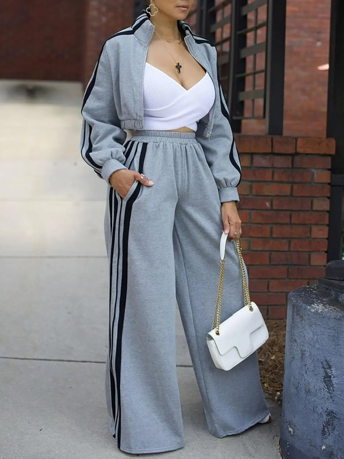 Akmipoem Sweatsuits Women 2 Piece Outfit Striped Tracksuit Long Sleeve Zipper Cropped Jackets Wide Leg Sweatpants Set