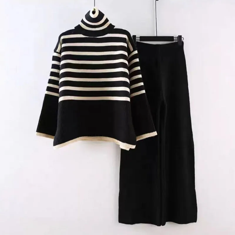 Amélie Cozy Stripes Lounge Set