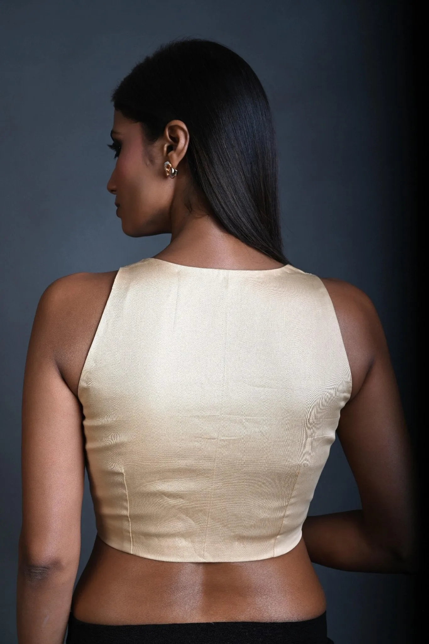 Cream Sleeveless Blouse in Cotton with Sweetheart Neckline and Front Closure