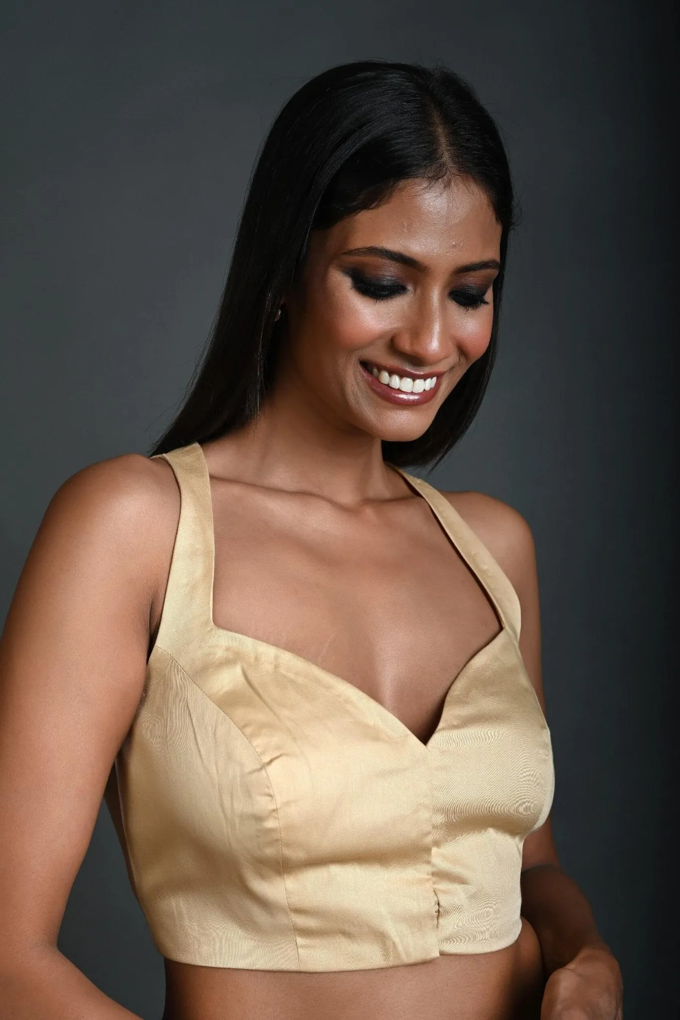 Cream Sleeveless Blouse in Cotton with Sweetheart Neckline and Front Closure