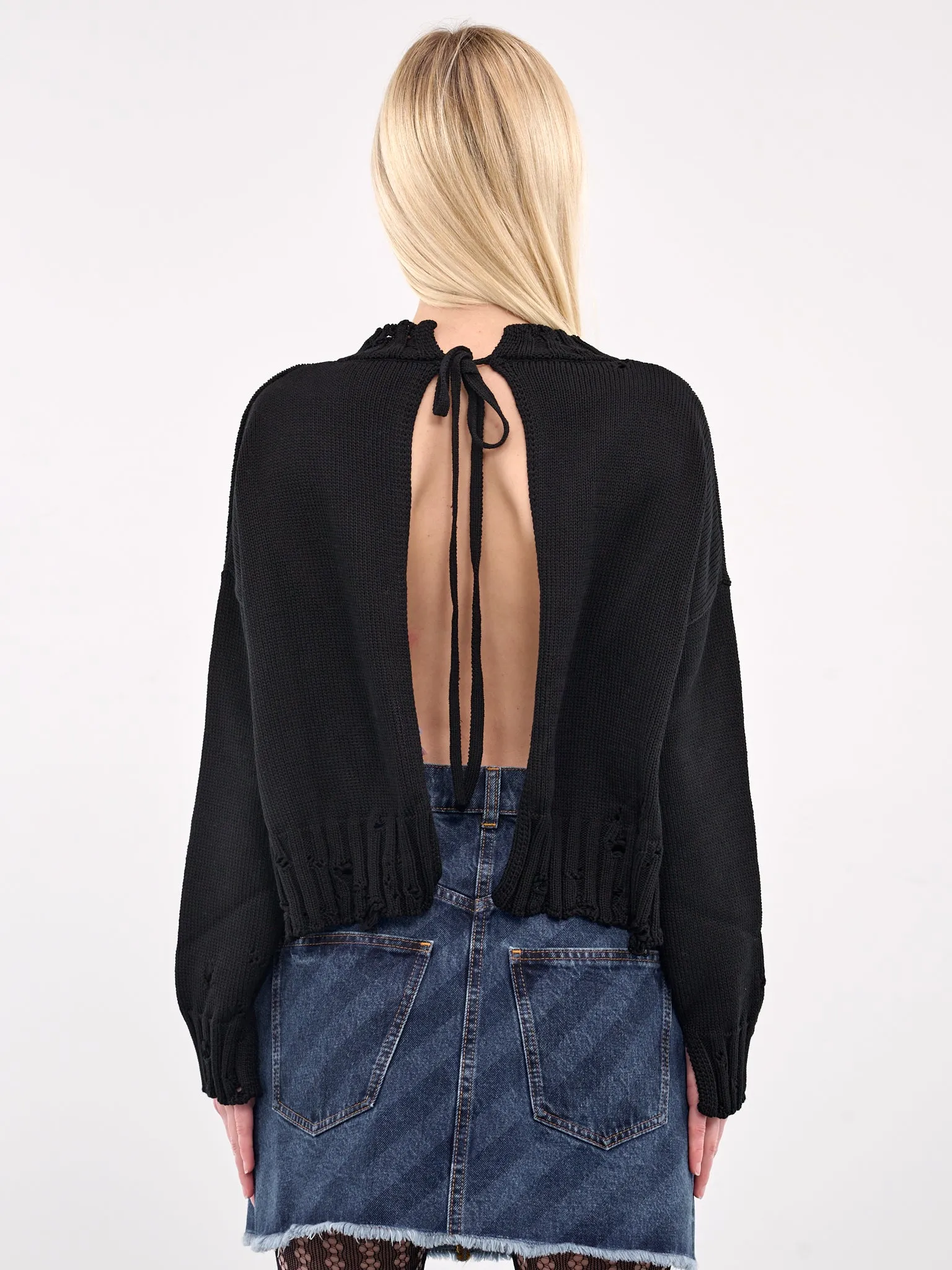 Distressed Sweater (GCMD0579A0-UFC652-BLACK)