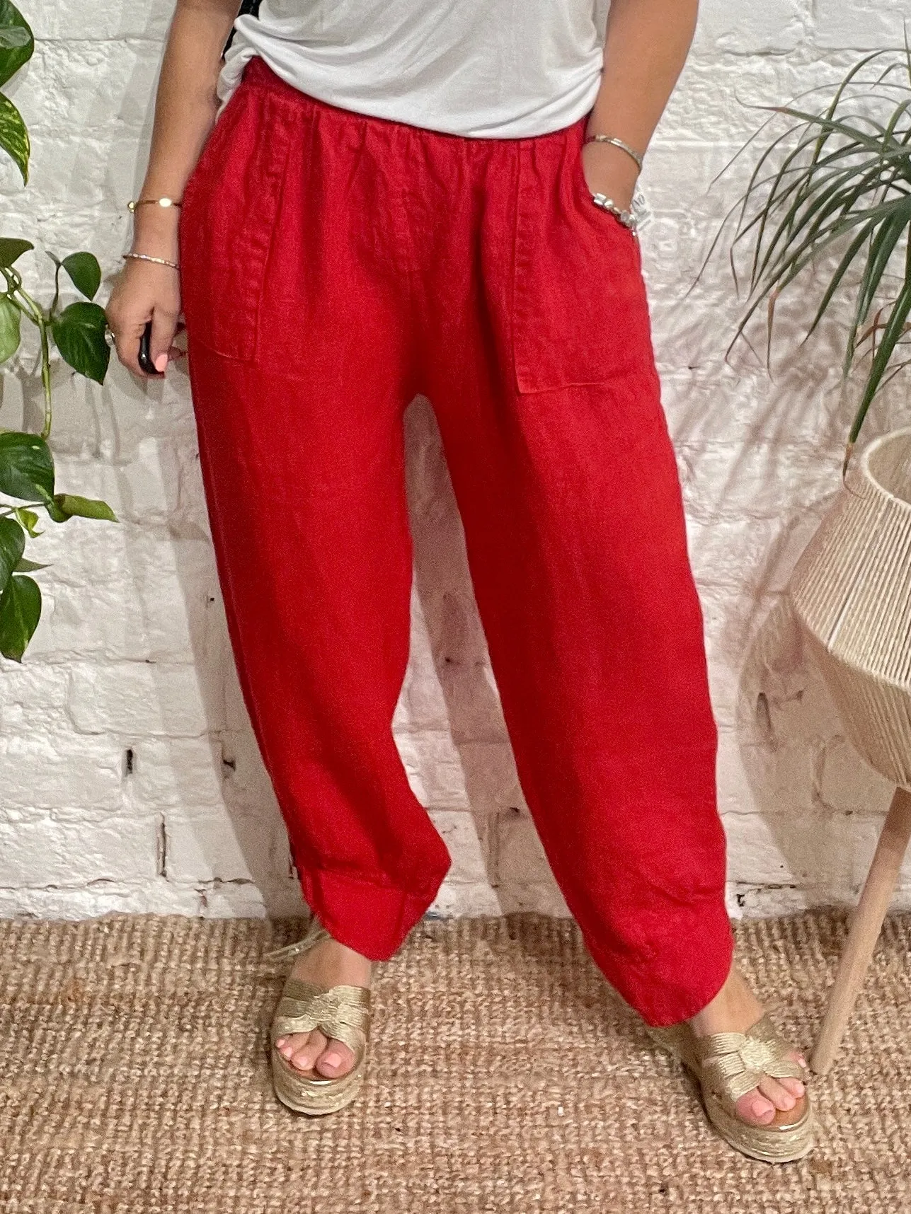 Eden Milford wooden Button 100 % Linen Cuff Bottom Trousers with pockets