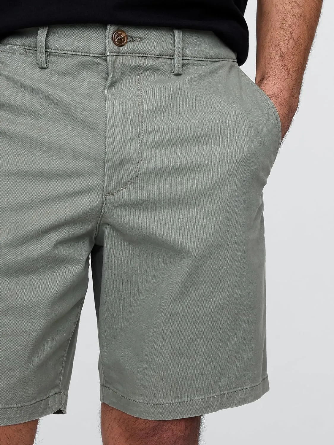 GAP Men's 9" Essential Shorts