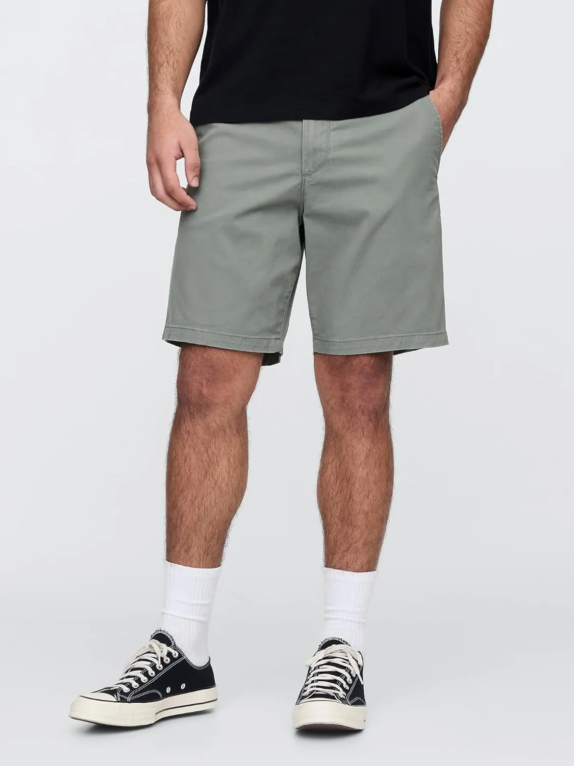 GAP Men's 9" Essential Shorts