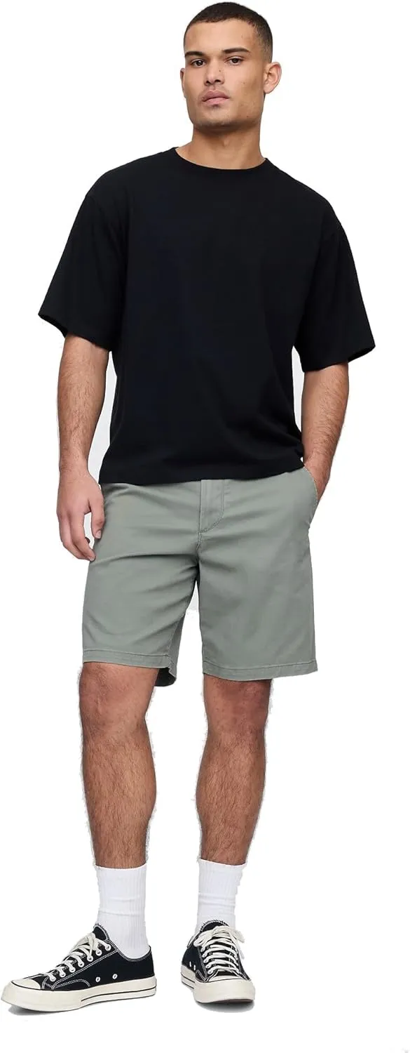 GAP Men's 9" Essential Shorts