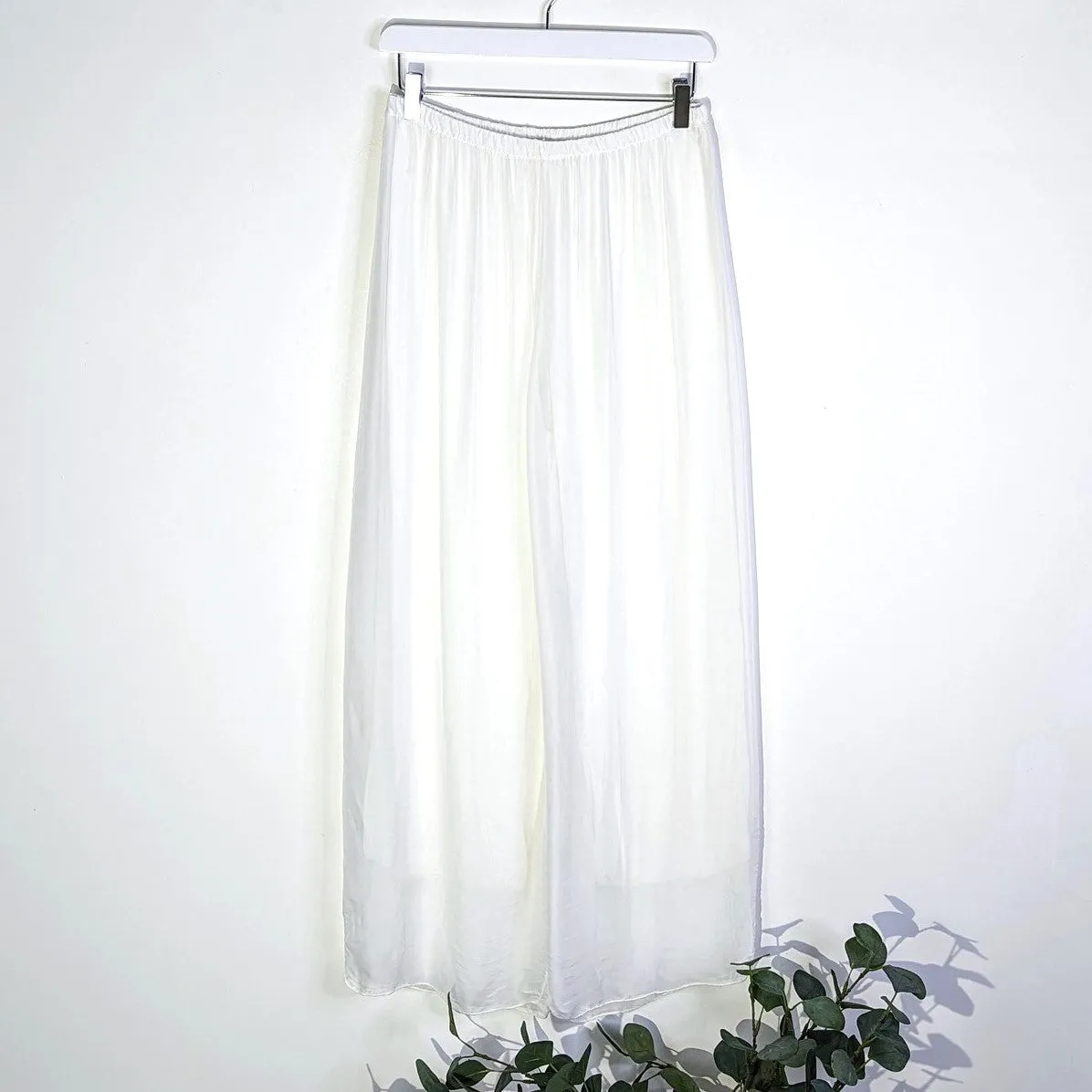 Straight leg silk blend trousers with comfortable undergarment (S-M)