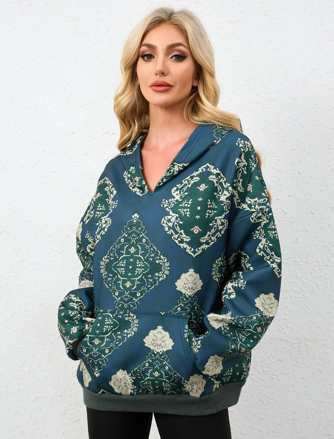 Womens Camo Hoodies Print Oversized Hooded Sweatshirts Pullover Trendy Loose Fit Long Sleeve with Pocket Casual